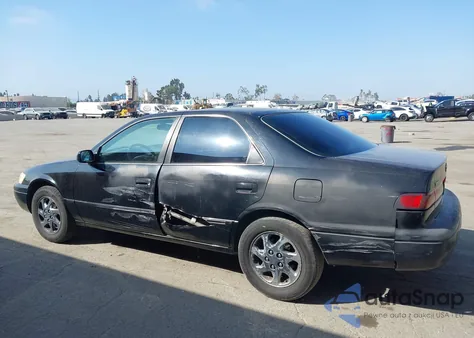 1997 Toyota Camry Xle V6 z USA, uszkodzony, nr VIN JT2BF22K9V0070792